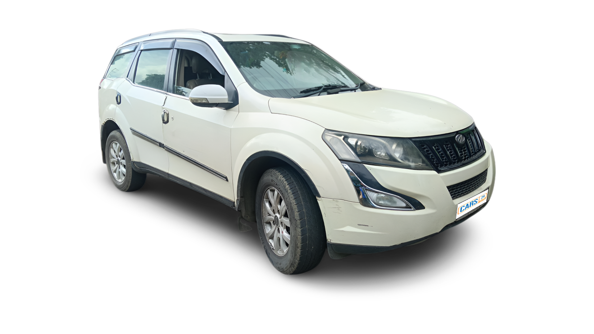 Mahindra XUV500-img